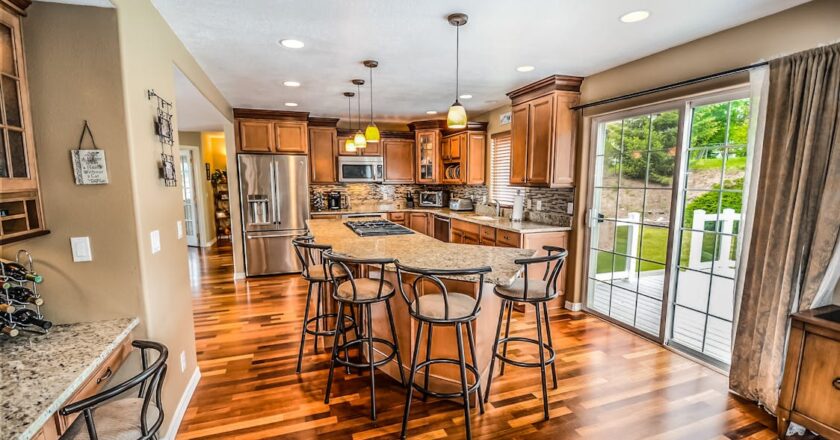 Does a Full-Service, 1% Commission Agent Get Northshore Homes Sold Faster?